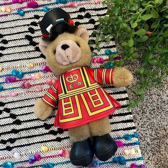 Toy Parade Bears of the World "Henry " Bear from England Stuffed Animal Plush - Picture 1 of 13